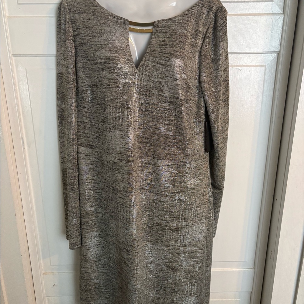 Vince Camuto Silver Metalic V-Neck w Gold Accents Knee Lenght Party Dress 8 NWT
